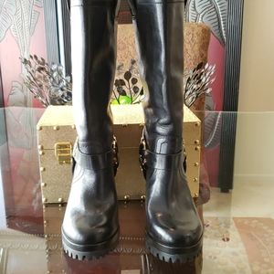Tory Burch Moto Boots 8.5 US sizing